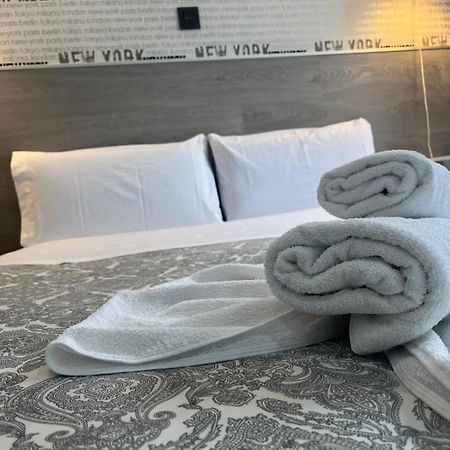 Fuencarral Rooms Madrid Exterior foto