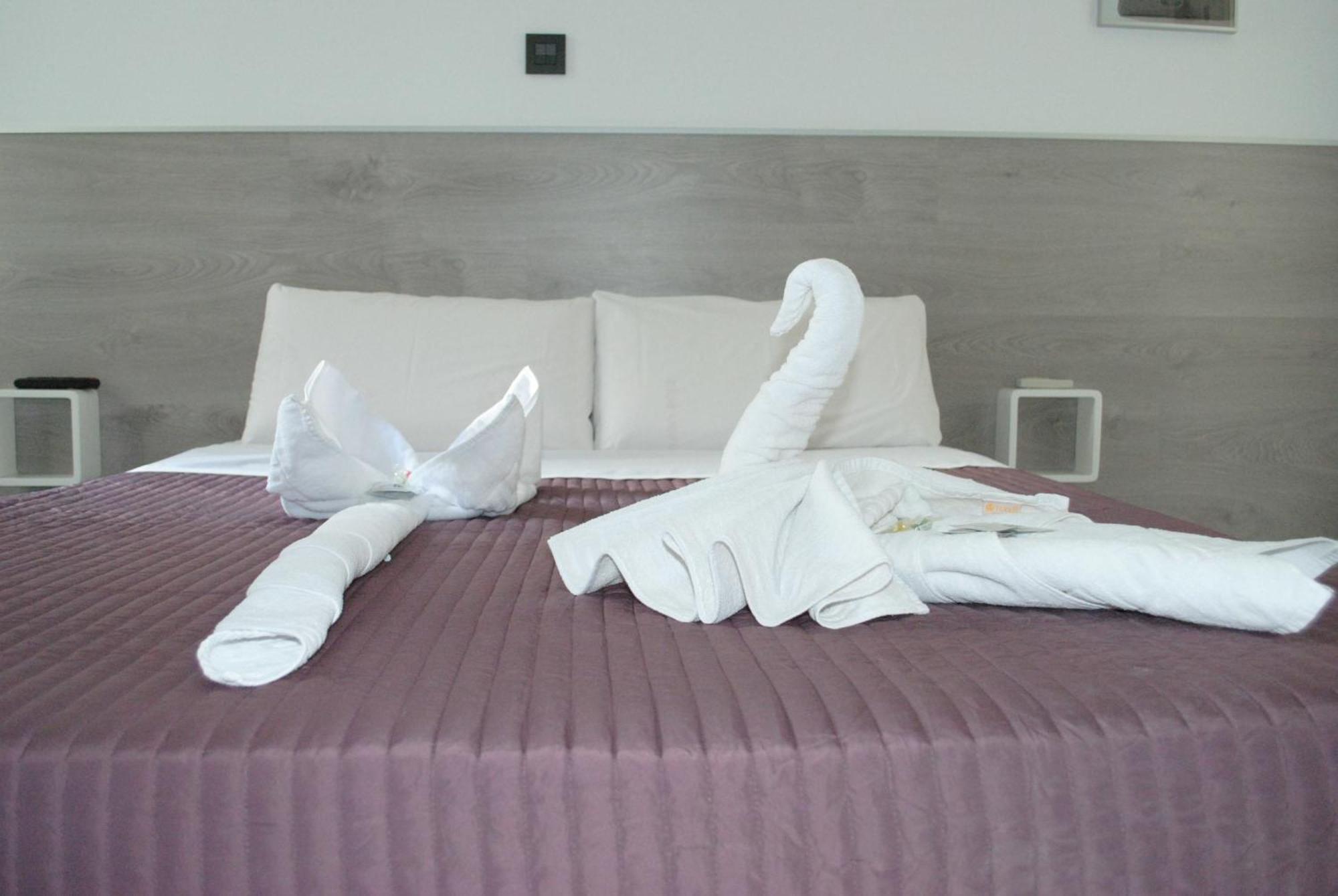 Fuencarral Rooms Madrid Exterior foto