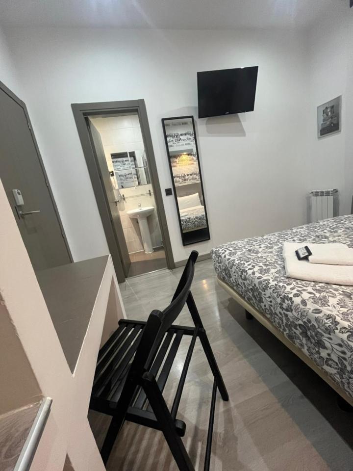 Fuencarral Rooms Madrid Exterior foto