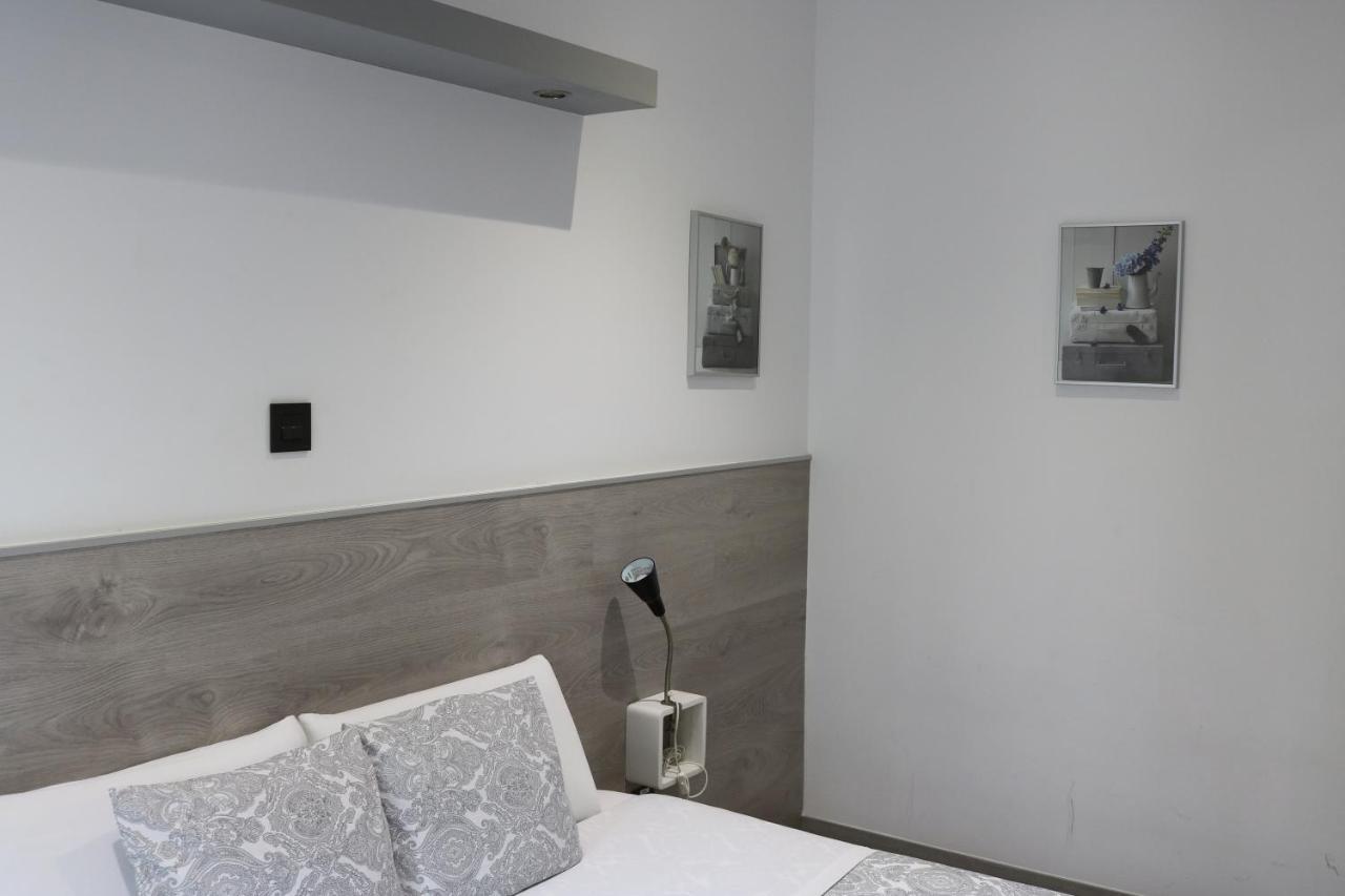 Fuencarral Rooms Madrid Exterior foto